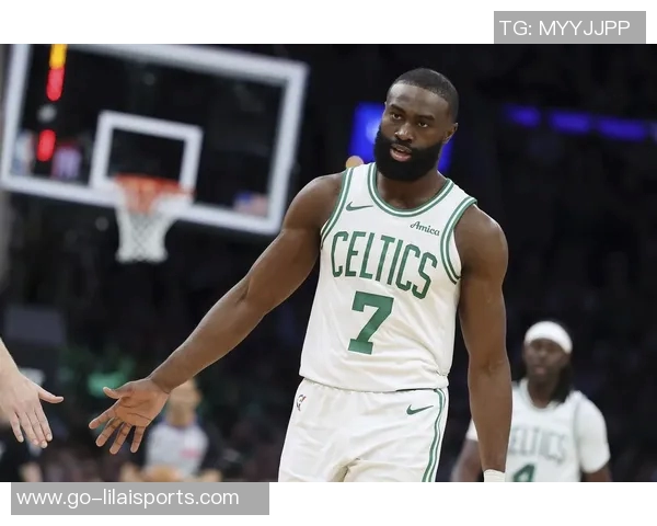 绿军连续两场三分球失准创历史末节表现令人担忧已濒临崩溃边缘